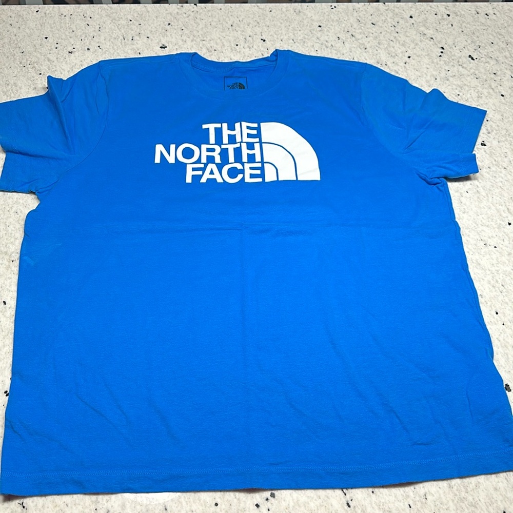 Like new condition The North Face T shirt
